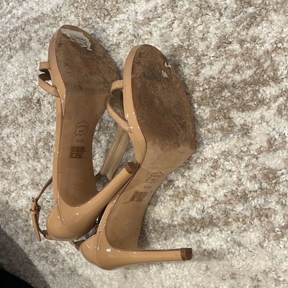 TORY BURCH
Patent Leather Sandals 9.5 - Picture 8 of 13